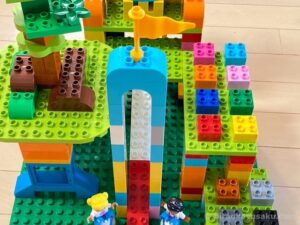 20241015 デュプロで作った「門のある街」