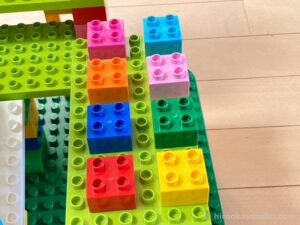 20241015 デュプロで作った「門のある街」