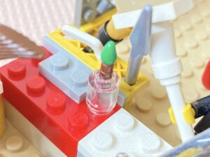 20241127 レゴで作った「とある街の武器屋」