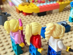 20241127 レゴで作った「とある街の武器屋」