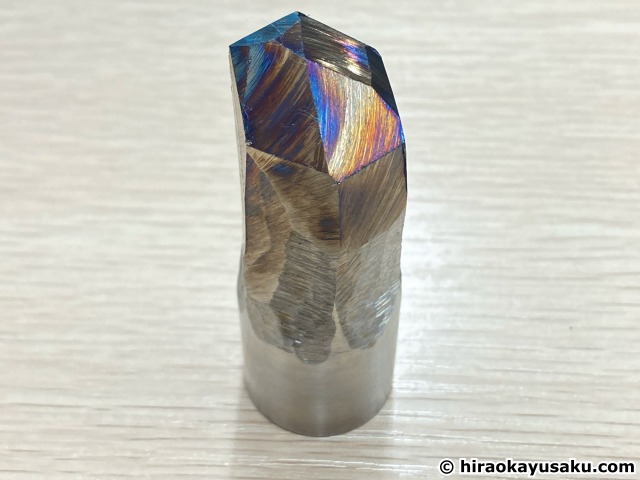 20251129 世界に一つの架空の宝石「ステンレサイト(Stainlessite)」