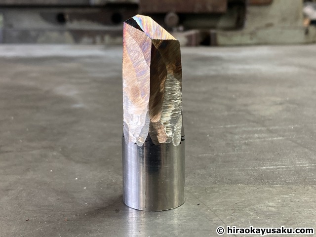 20251129 世界に一つの架空の宝石「ステンレサイト(Stainlessite)」